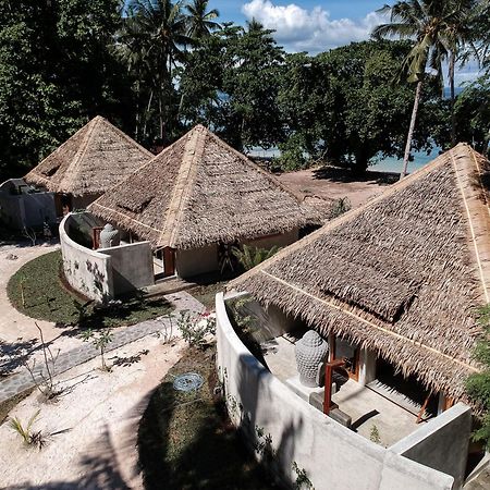 Coral Eye Boutique Resort And Marine Outpost Likupang Extérieur photo
