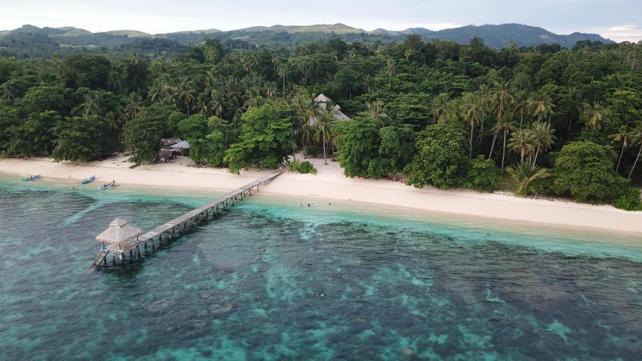 Coral Eye Boutique Resort And Marine Outpost Likupang Extérieur photo