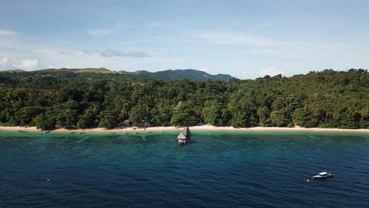 Coral Eye Boutique Resort And Marine Outpost Likupang Extérieur photo