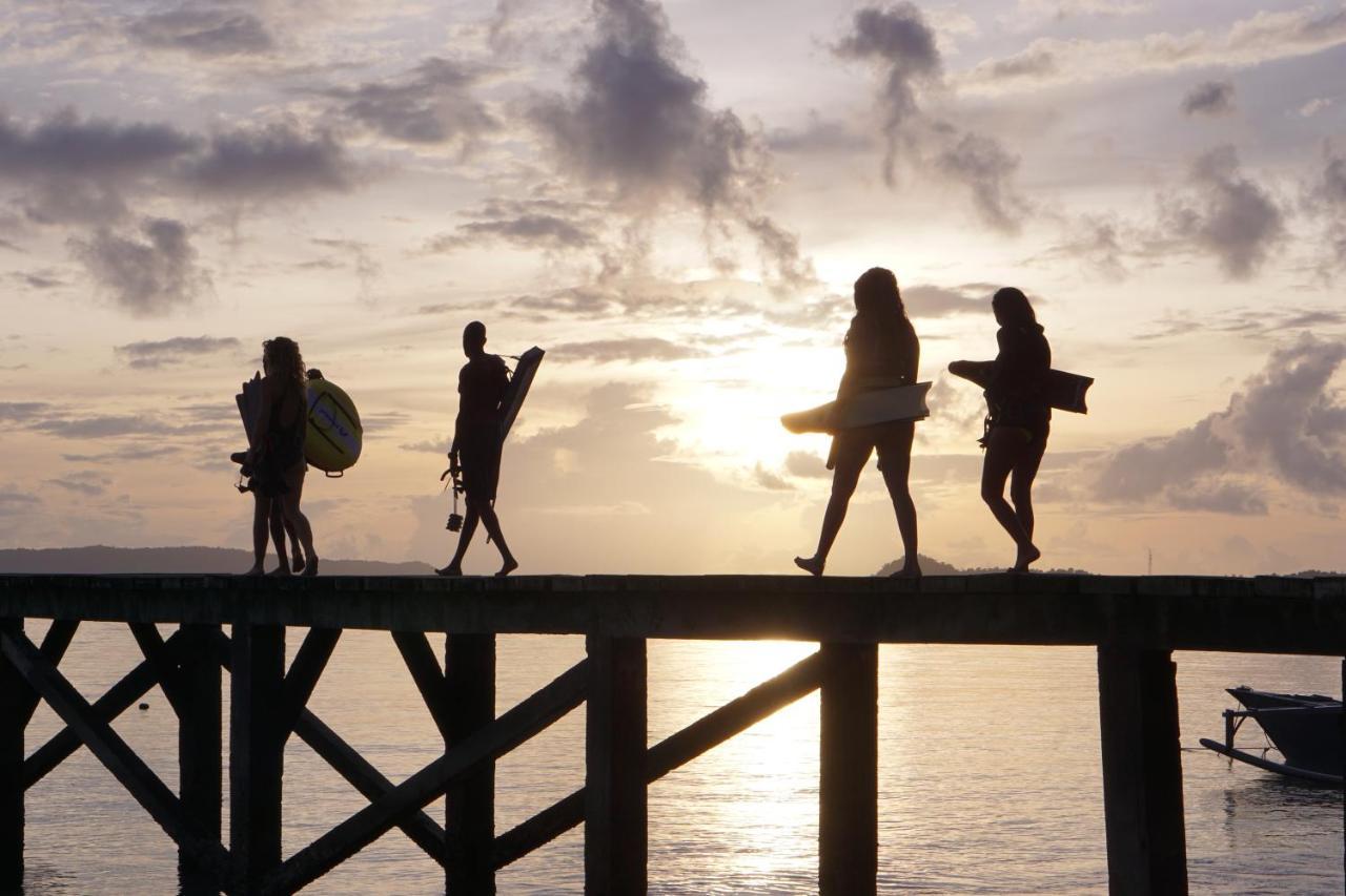 Coral Eye Boutique Resort And Marine Outpost Likupang Extérieur photo
