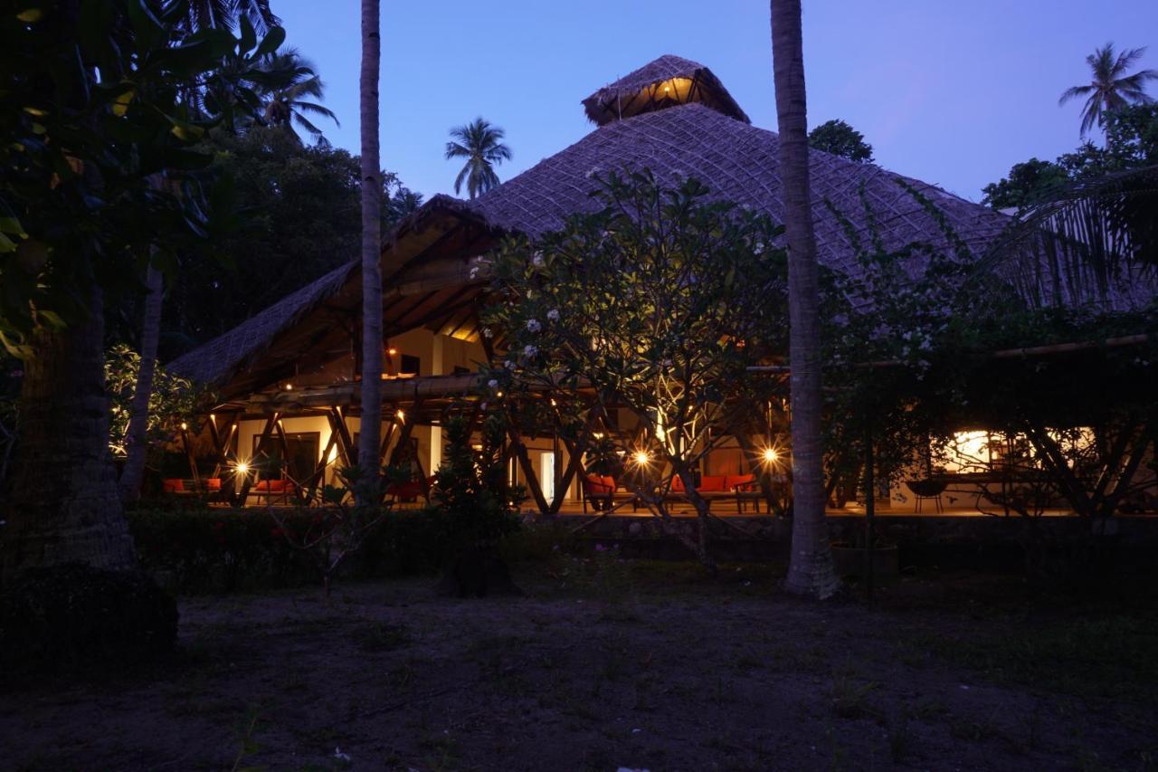 Coral Eye Boutique Resort And Marine Outpost Likupang Extérieur photo