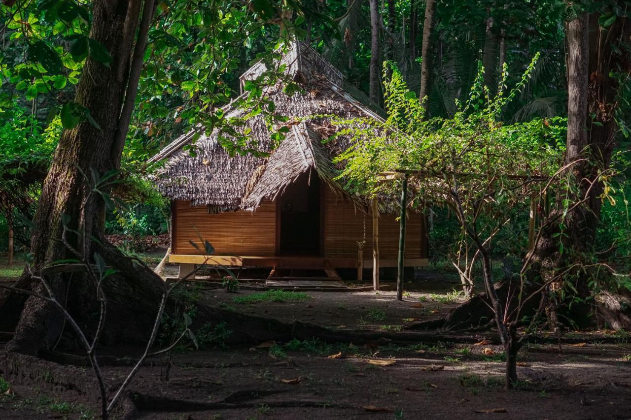 Coral Eye Boutique Resort And Marine Outpost Likupang Extérieur photo