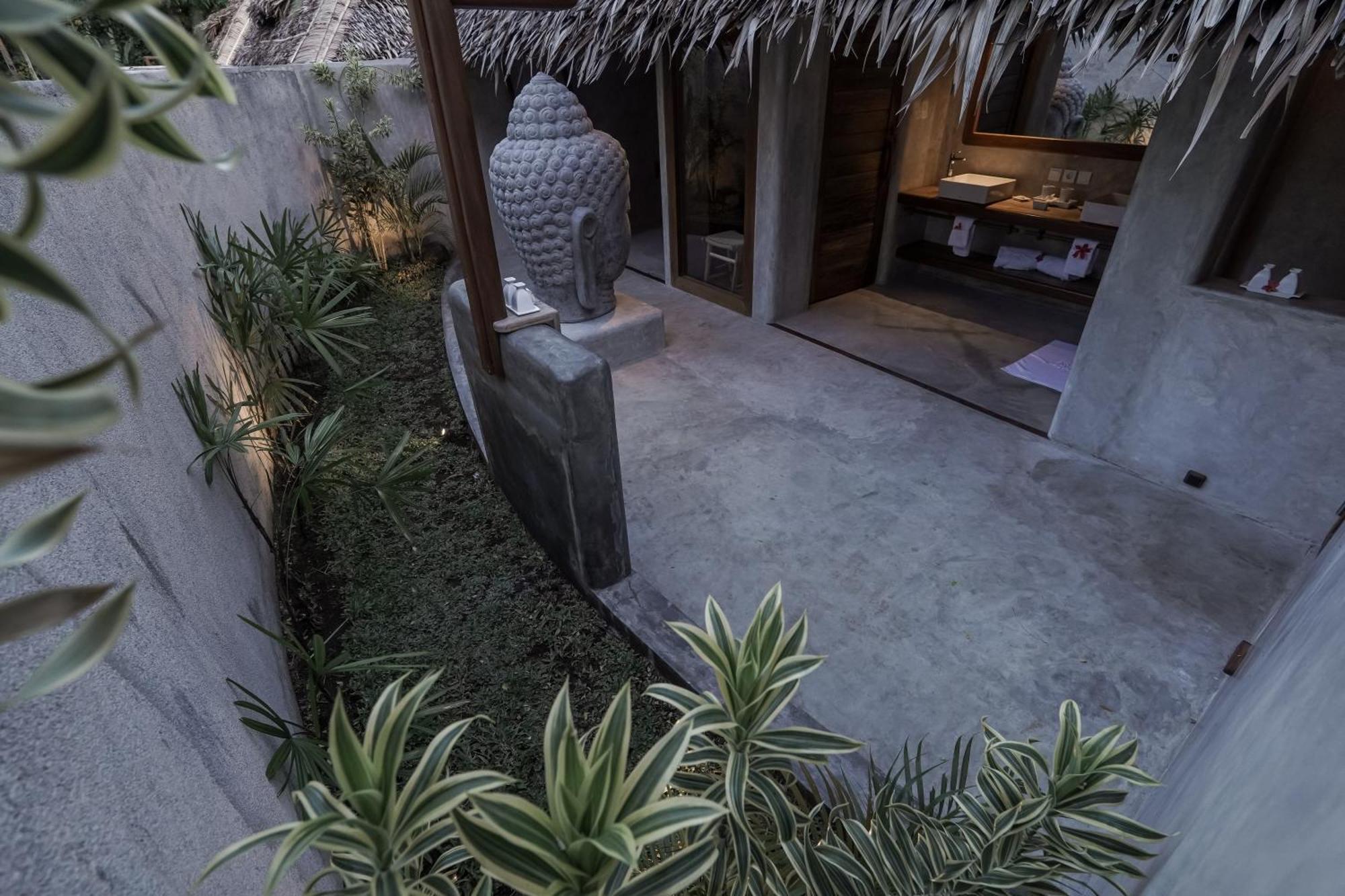 Coral Eye Boutique Resort And Marine Outpost Likupang Extérieur photo