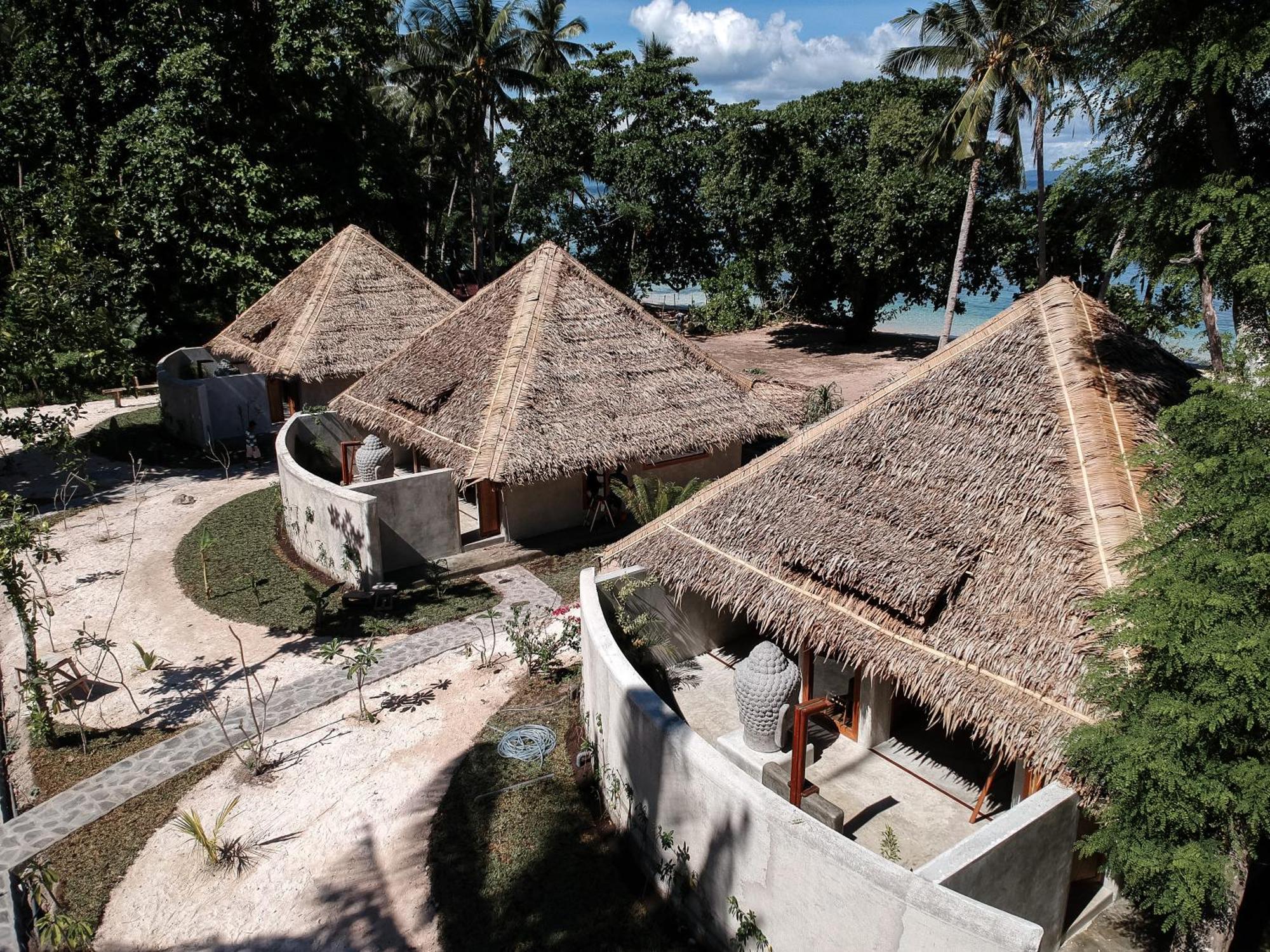 Coral Eye Boutique Resort And Marine Outpost Likupang Extérieur photo