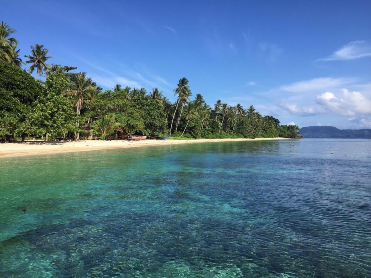 Coral Eye Boutique Resort And Marine Outpost Likupang Extérieur photo